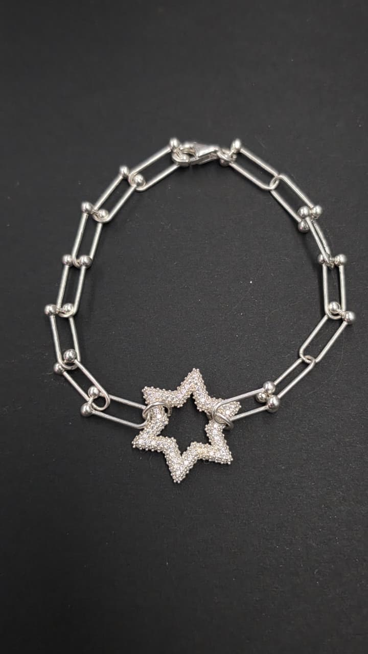 Esclava de Plata 925 con Detalle de Piedras Verdes